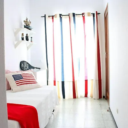 Spacious House In With Modern Comfort Casa de Férias *